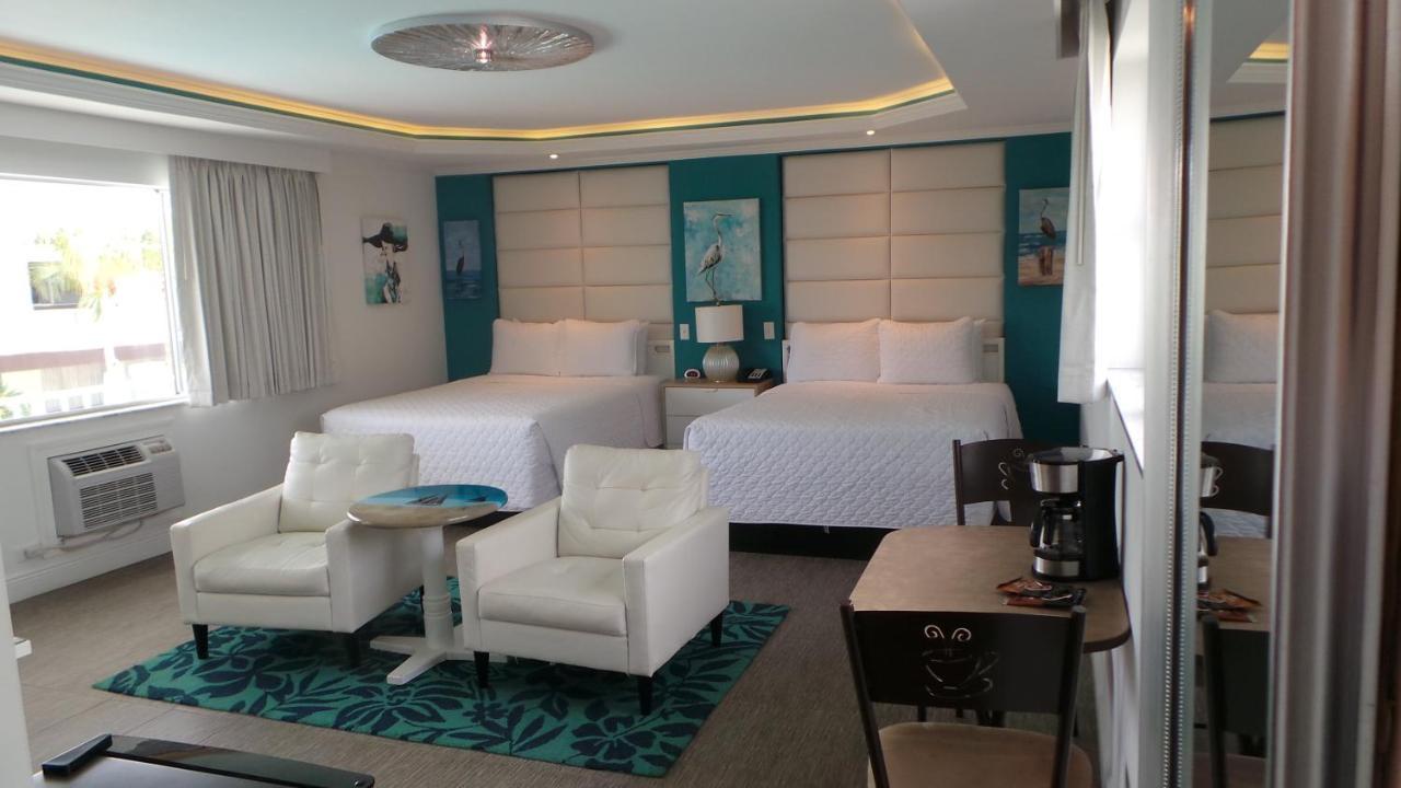 Deluxe Double Room Kitchenette