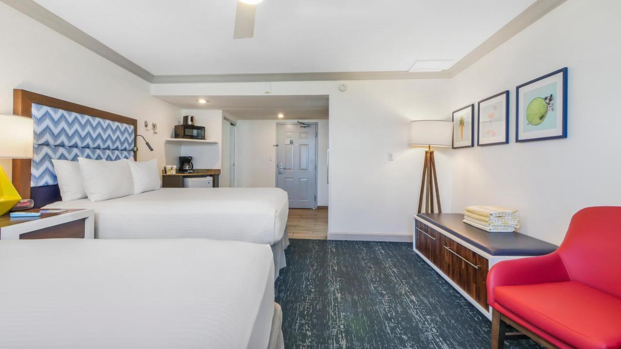 Beach Front Traditional Room