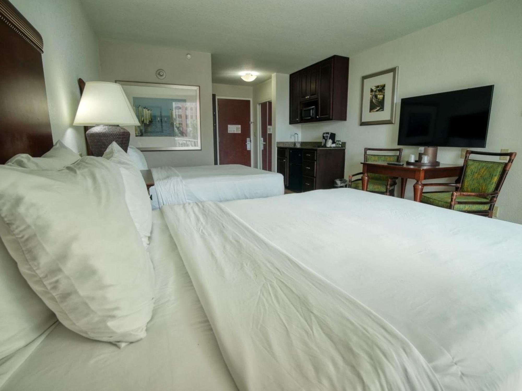 Queen Room Two Queen Beds Non-Smoking