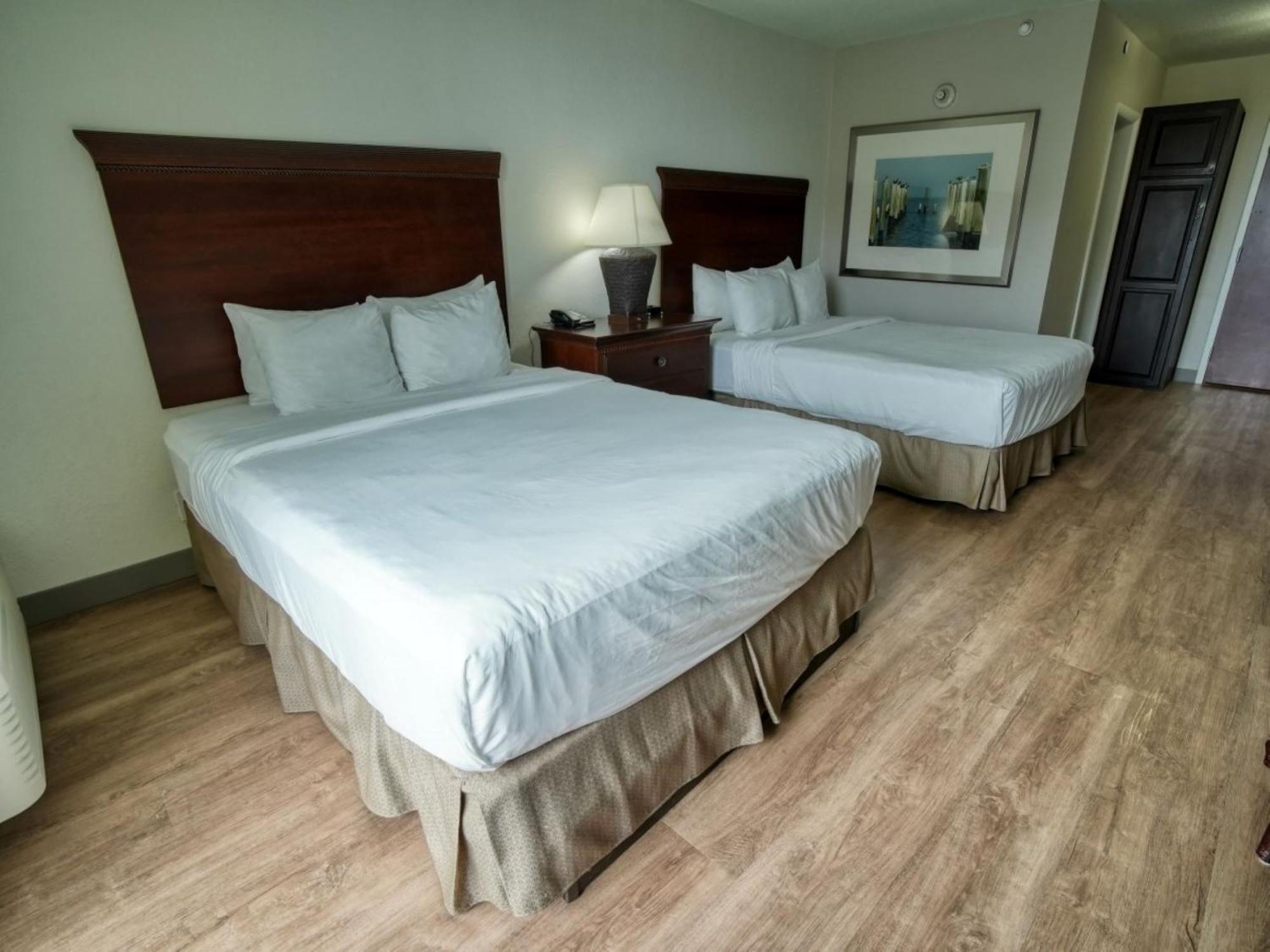Queen Room Two Queen Beds Non-Smoking