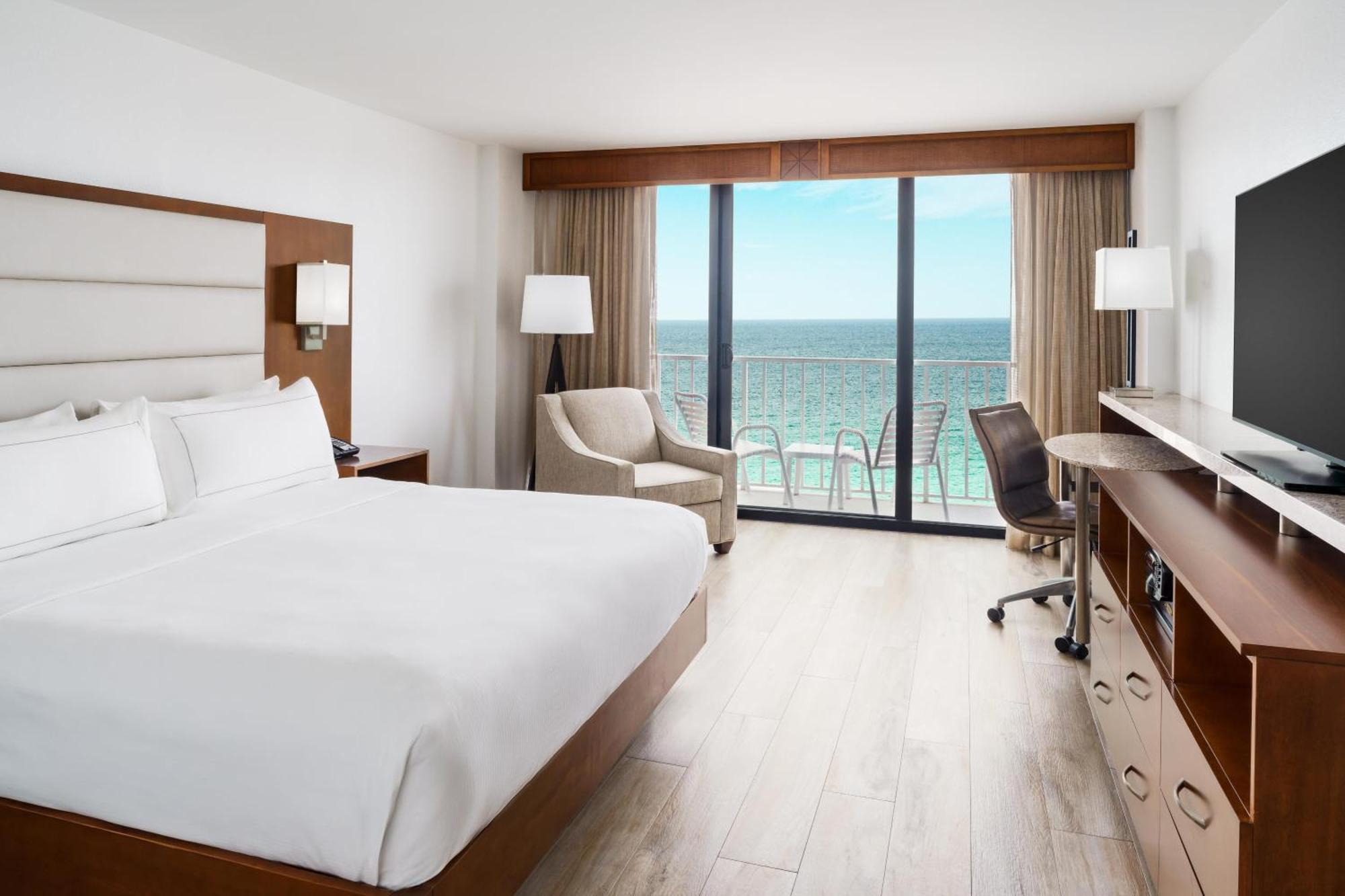 King Room Gulf View Top Floor,1765820969:JPEG