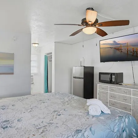 Malibu Resort Motel-2